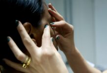 Pesquisa clínica do IgesDF busca mulheres para testar tratamento contra acne moderada